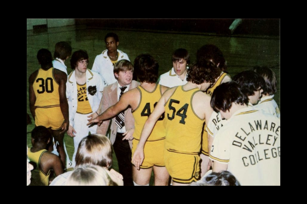 Mens basketball 1977