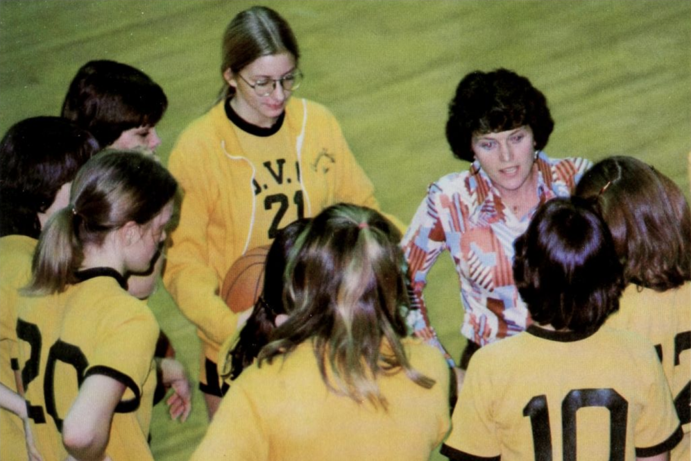 Woman’s basketball 1977